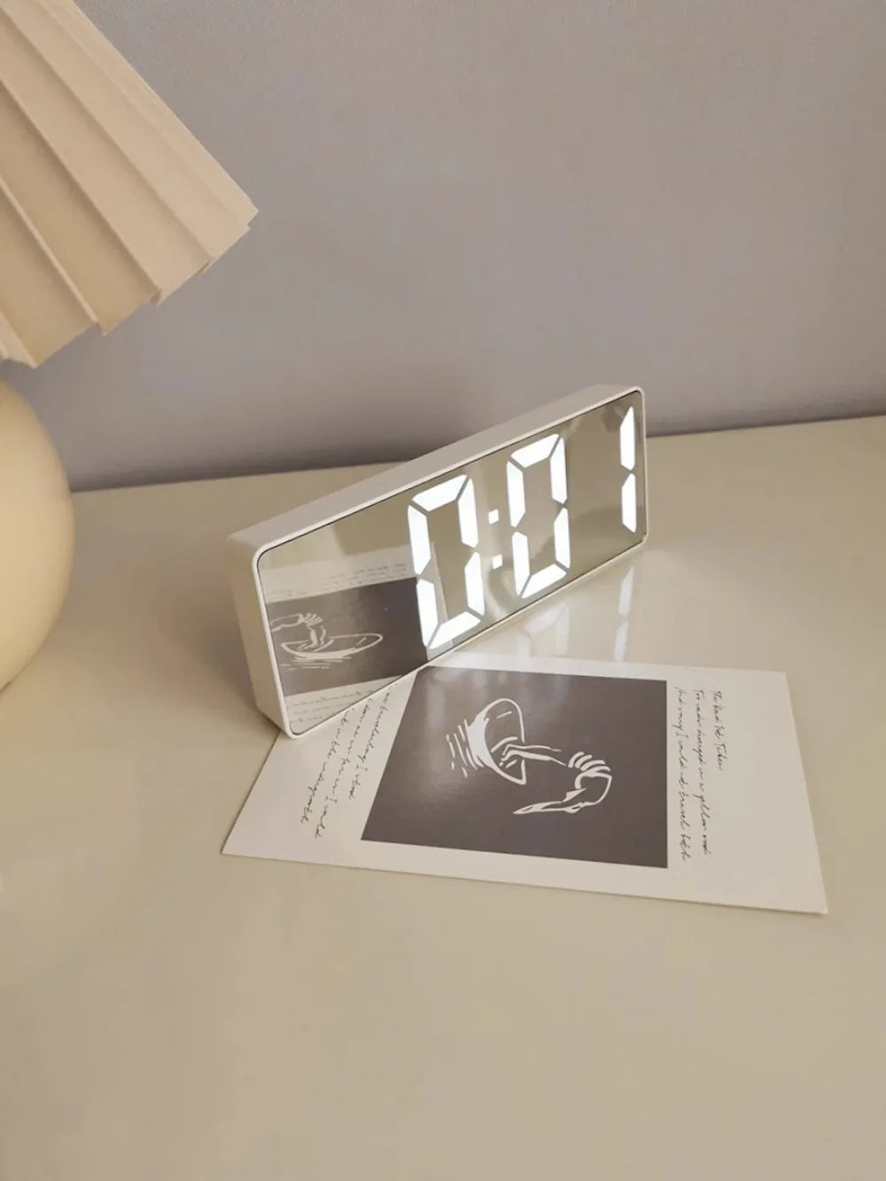 Modern Voice Controlled Alarm Clock