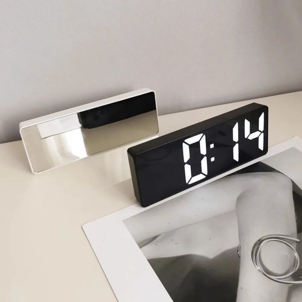 Modern Voice Controlled Alarm Clock